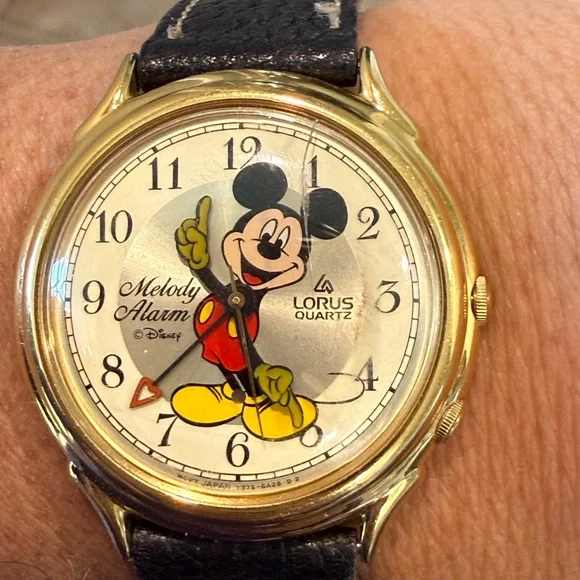 Vintage Lorus Quartz Disney Mickey Melody Alarm Watch - Gold Tone - Picture 6 of 16